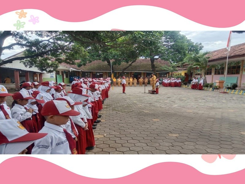 Hari Pertama Ke Sekolah